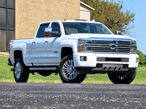 Used 2016 Chevrolet Silverado 2500 High Country w/ Duramax Plus Package AWD/4WD image 1