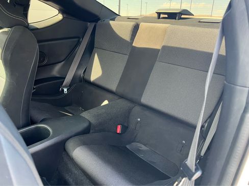 Used 2017 Toyota 86 RWD image 28