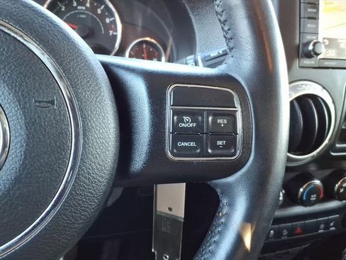 Used 2018 Jeep Wrangler Unlimited Sahara w/ Connectivity Group image 35