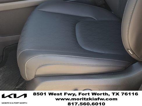 New 2026 Kia Carnival EX FWD image 18