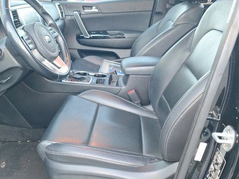 Used 2020 Kia Sportage EX image 9