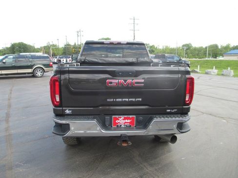 Used 2020 GMC Sierra 2500 SLT w/ Technology Package AWD/4WD image 7
