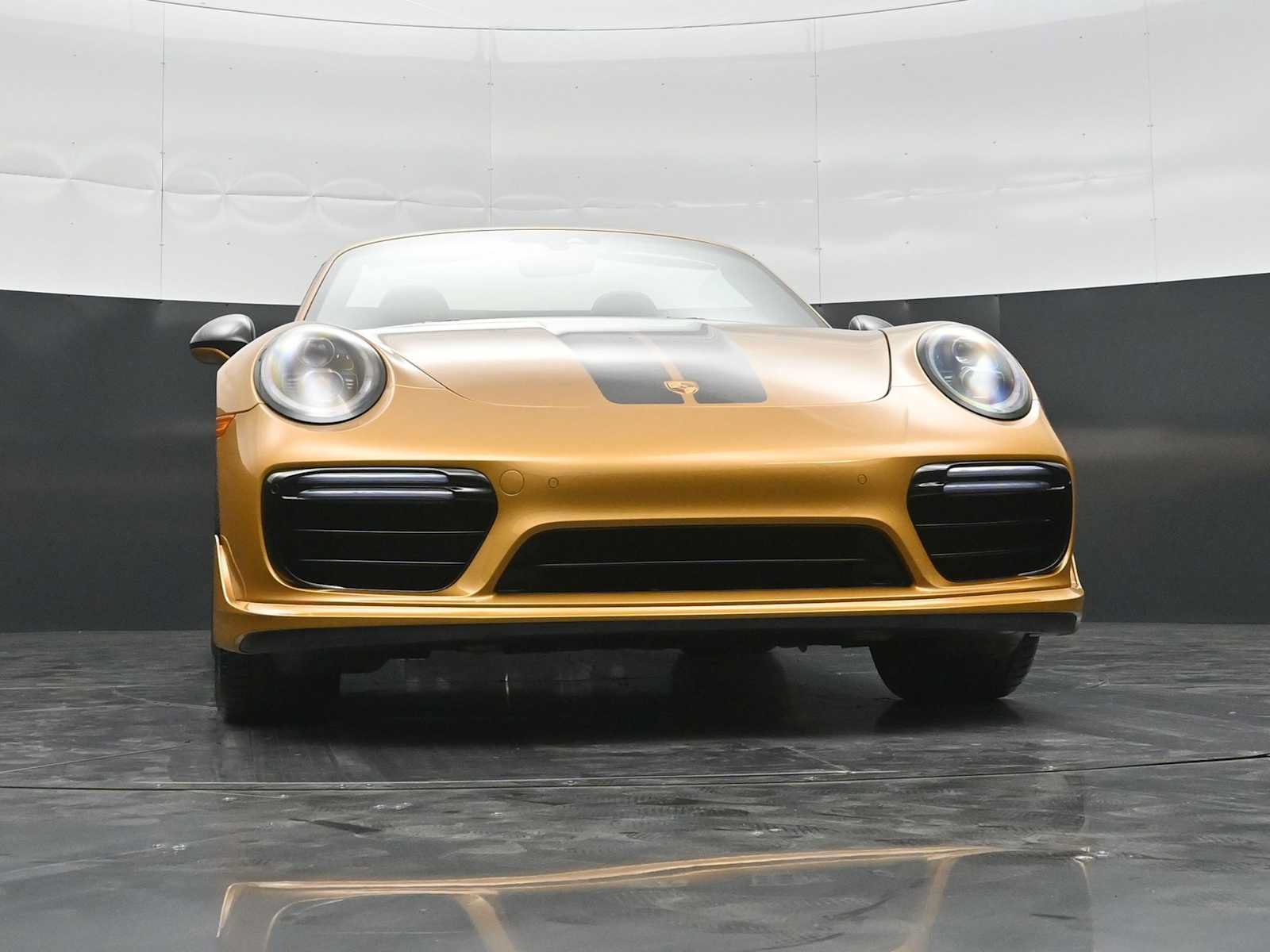 Certified 2019 Porsche 911 Turbo S AWD/4WD image 46