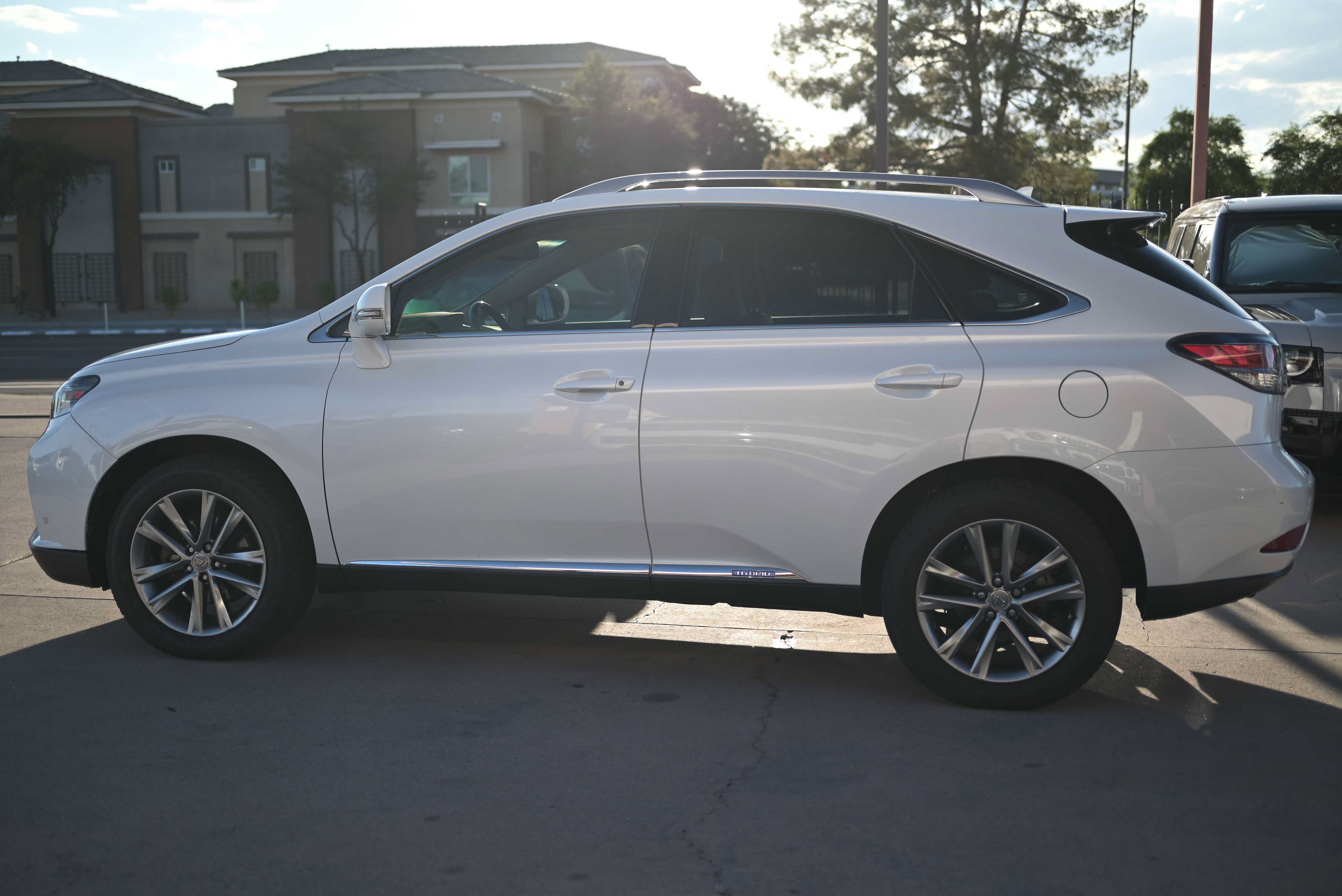 Used 2013 Lexus RX 450h AWD w/ Navigation Pkg image 8