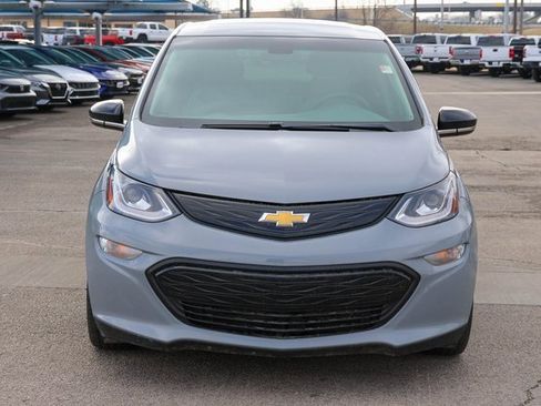 Used 2021 Chevrolet Bolt LT image 2