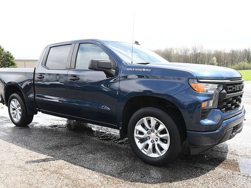 Used 2023 Chevrolet Silverado 1500 Custom AWD/4WD image 1