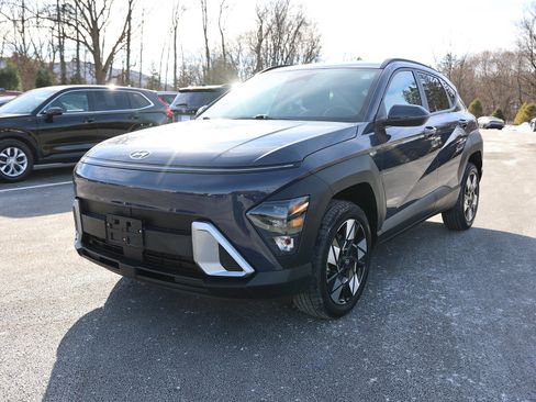 Certified 2025 Hyundai Kona SEL image 3