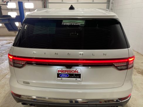 Used 2026 Lincoln Aviator Reserve AWD/4WD image 12
