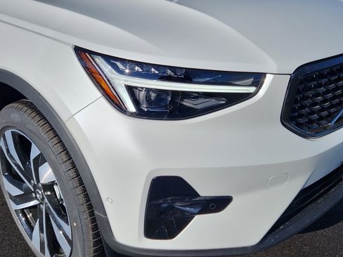 New 2026 Volvo XC40 B5 Ultra w/ Climate Package image 5