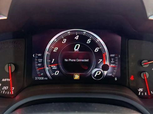 Used 2015 Chevrolet Corvette Z06 w/ 3LZ Preferred Equipment Group RWD image 27
