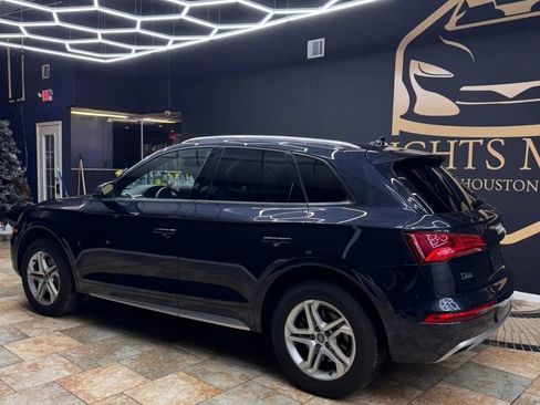 Used 2018 Audi Q5 2.0T Premium w/ Convenience Package AWD/4WD image 14