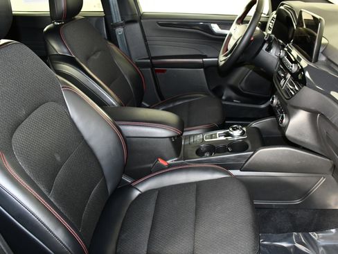 Used 2025 Ford Escape ST-Line Select image 42
