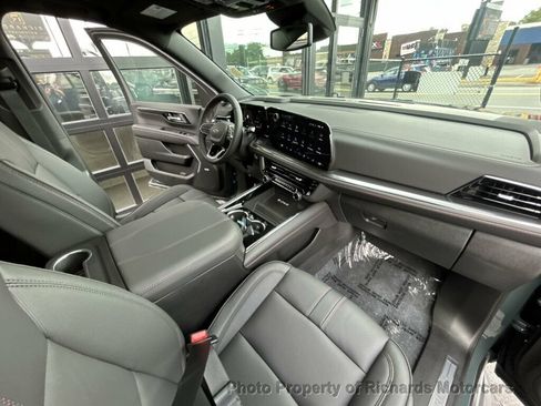 Used 2026 Chevrolet Suburban RST w/ Comfort Package AWD/4WD image 25
