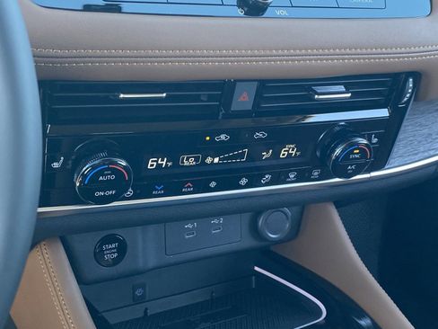 New 2026 Nissan Rogue Platinum w/ Tech Package AWD/4WD image 29