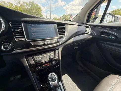 Used 2017 Buick Encore Essence FWD image 12