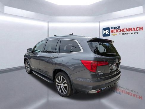 Used 2017 Honda Pilot Elite image 6
