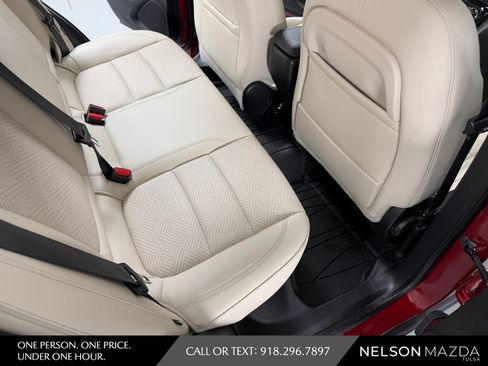 Used 2020 Buick Encore GX Essence w/ Experience Buick Package AWD/4WD image 43