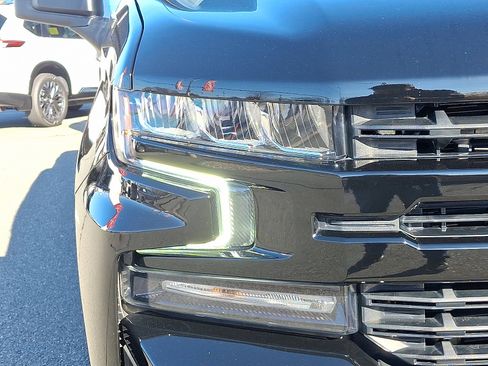 Used 2021 Chevrolet Silverado 1500 RST image 9