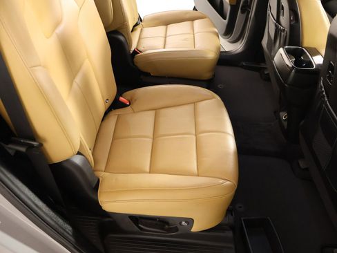 Used 2022 Kia Telluride SX w/ Nightfall Edition Package image 16