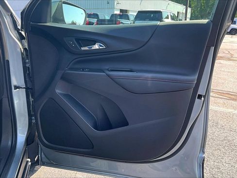 Used 2024 Chevrolet Equinox RS AWD/4WD image 12