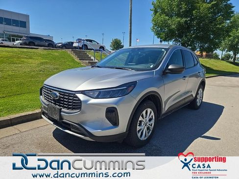 Used 2024 Ford Escape Active AWD/4WD image 1