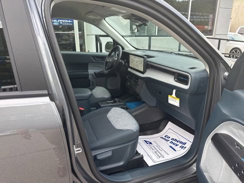 New 2025 Ford Maverick XLT w/ XLT Luxury Package image 25