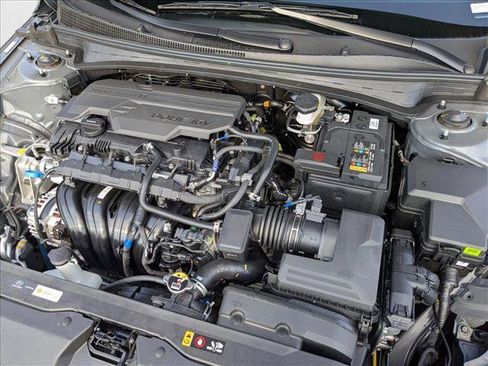 New 2025 Hyundai Elantra Sport image 23