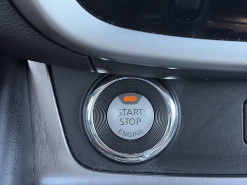 Used 2023 Nissan Murano SV image 15