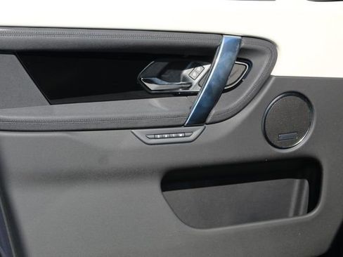 New 2025 Land Rover Discovery Sport S image 21