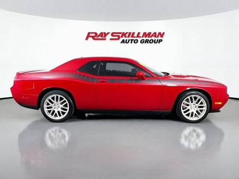 Used 2012 Dodge Challenger SXT Plus RWD image 8