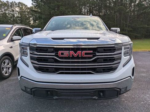 Used 2025 GMC Sierra 1500 SLT RWD image 3