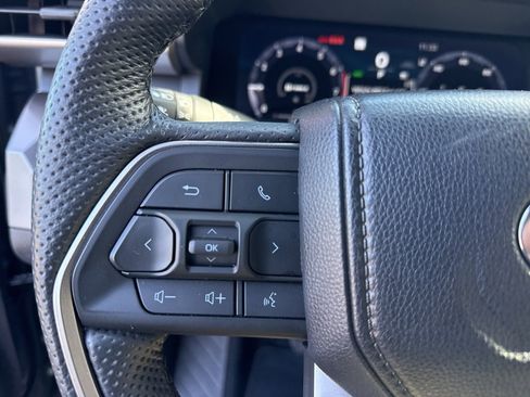 Used 2024 Toyota Tacoma TRD Off-Road image 32