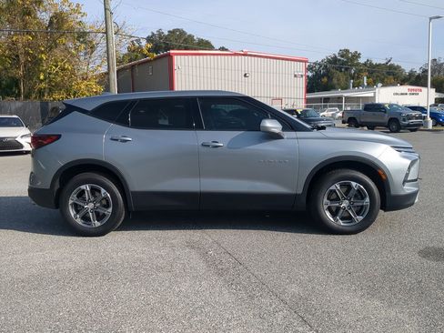 Used 2023 Chevrolet Blazer LT image 12