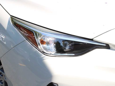 New 2025 Subaru Impreza 2.0i image 2