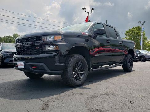 Used 2021 Chevrolet Silverado 1500 Custom Trail Boss AWD/4WD image 3