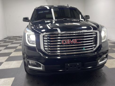 Used 2019 GMC Yukon XL Denali w/ Denali Ultimate Package AWD/4WD image 25