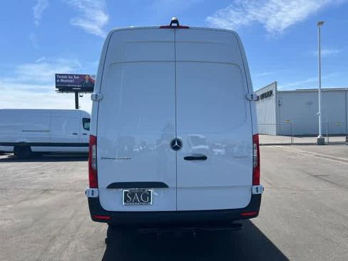 New 2026 Mercedes-Benz Sprinter 2500 image 3