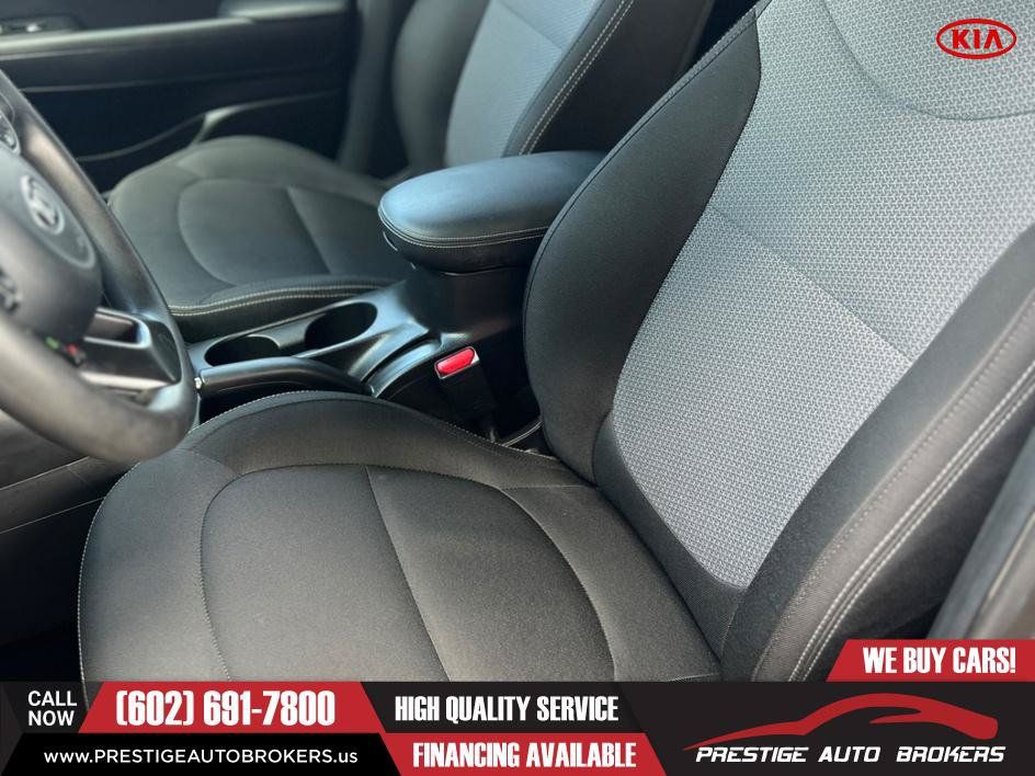 Used 2019 Kia Soul + FWD image 15