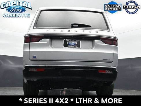 Used 2024 Jeep Wagoneer Series II w/ Flexible Seating Group RWD image 26