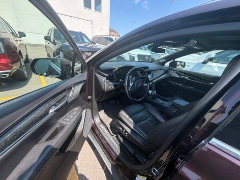 Used 2021 Cadillac XT5 Premium Luxury AWD/4WD image 9