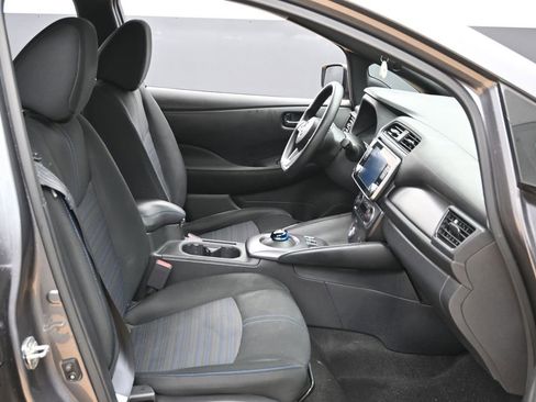 Used 2023 Nissan Leaf S FWD image 33