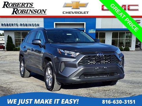 Used 2025 Toyota RAV4 XLE image 1