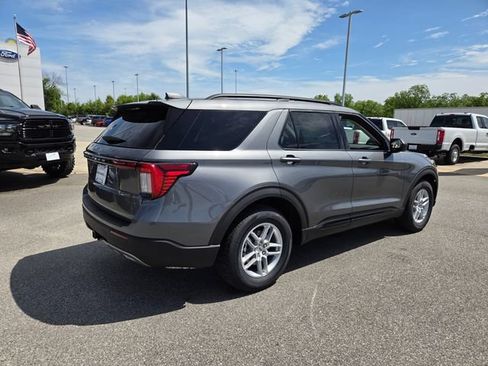 New 2026 Ford Explorer Active w/ Active Comfort Package RWD image 40