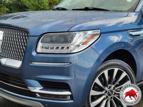 Used 2019 Lincoln Navigator Select RWD image 11