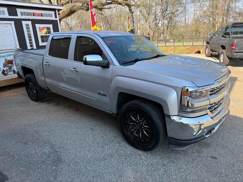 Used 2017 Chevrolet Silverado 1500 LTZ w/ Texas Edition image 4