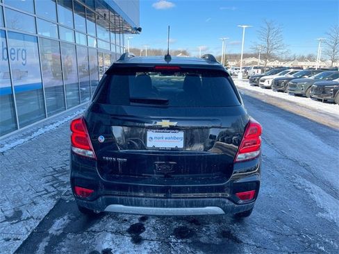 Certified 2022 Chevrolet Trax LT w/ LT Convenience Package image 29