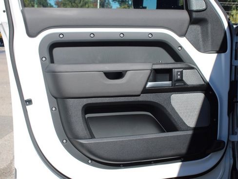 Used 2024 Land Rover Defender 130 Outbound image 13