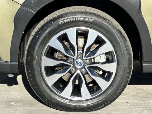 Used 2024 Subaru Outback Limited image 27