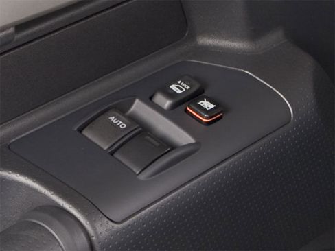 Used 2010 Toyota FJ Cruiser 4WD image 18