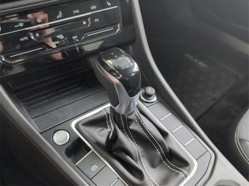 New 2025 Volkswagen Jetta SE image 11